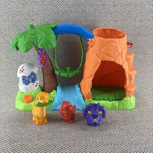 Fisher-Price Little People DINOSAUR VILLAGE & PLAY MAT